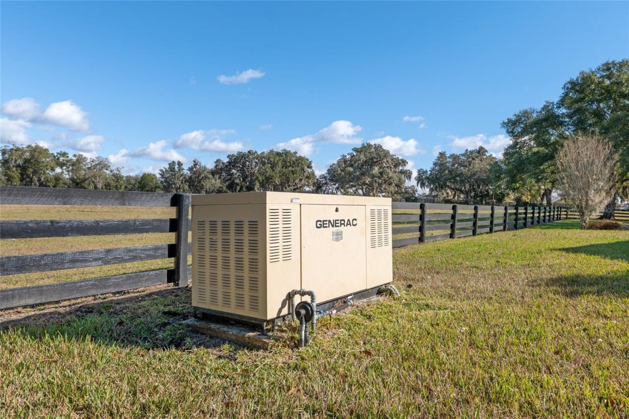 10880 NW 160th Avenue, Morriston, FL 32668 Photo