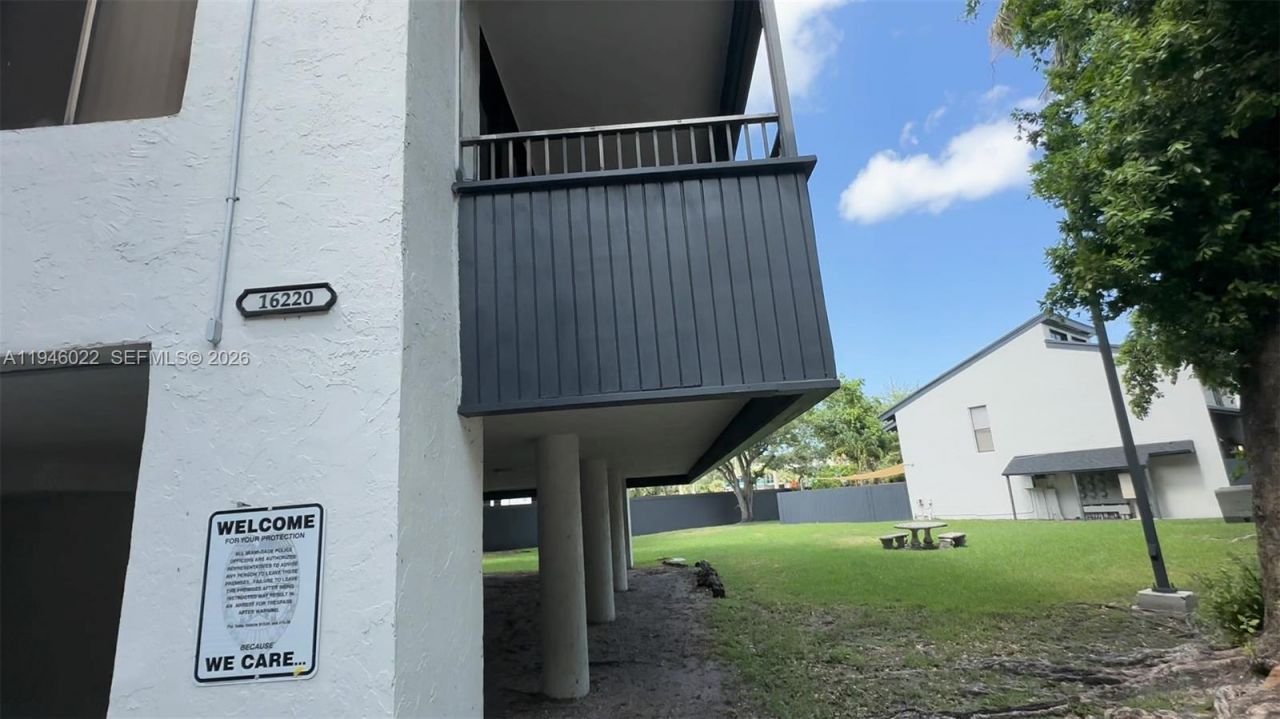 16220 NW 2nd Ave, Unit 513, Miami, FL 33169 Photo