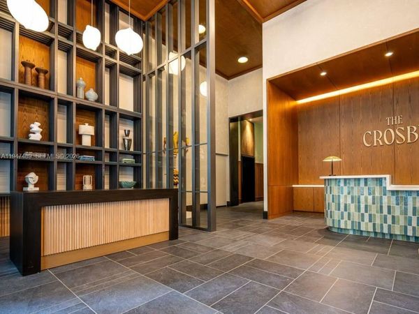 11 NE 6 ST , Unit 814, Miami, FL 33132