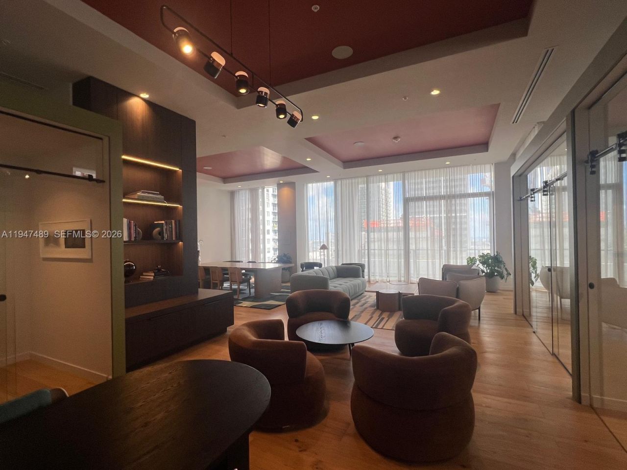 11 NE 6 St , Unit 814, Miami, FL 33132 Photo