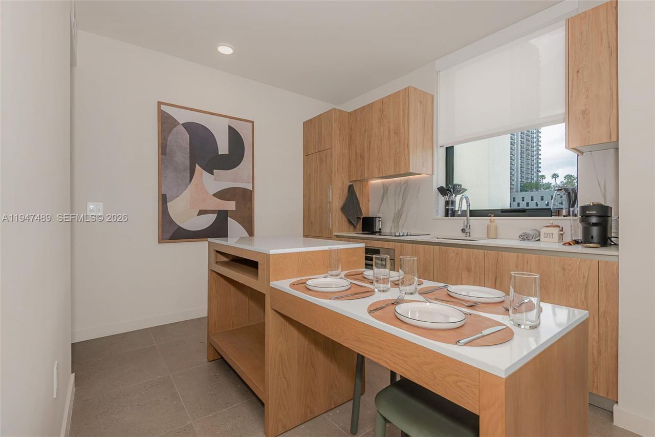 11 NE 6 St , Unit 814, Miami, FL 33132 Photo