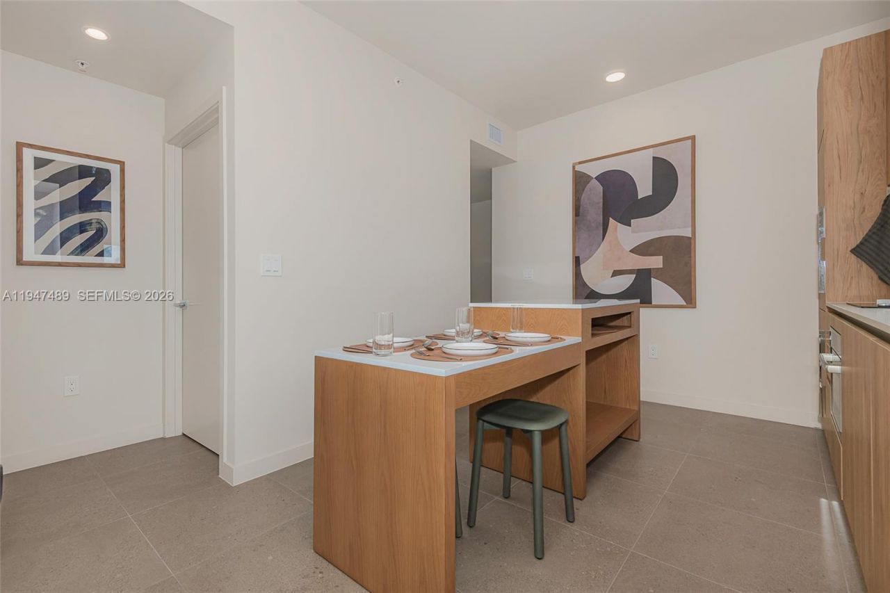 11 NE 6 St , Unit 814, Miami, FL 33132 Photo