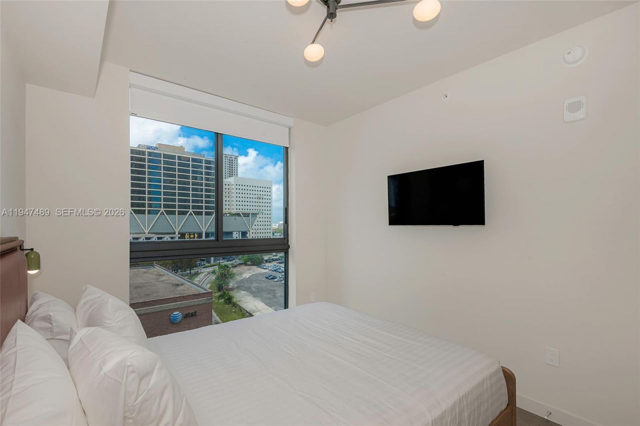 11 NE 6 St , Unit 814, Miami, FL 33132 Photo