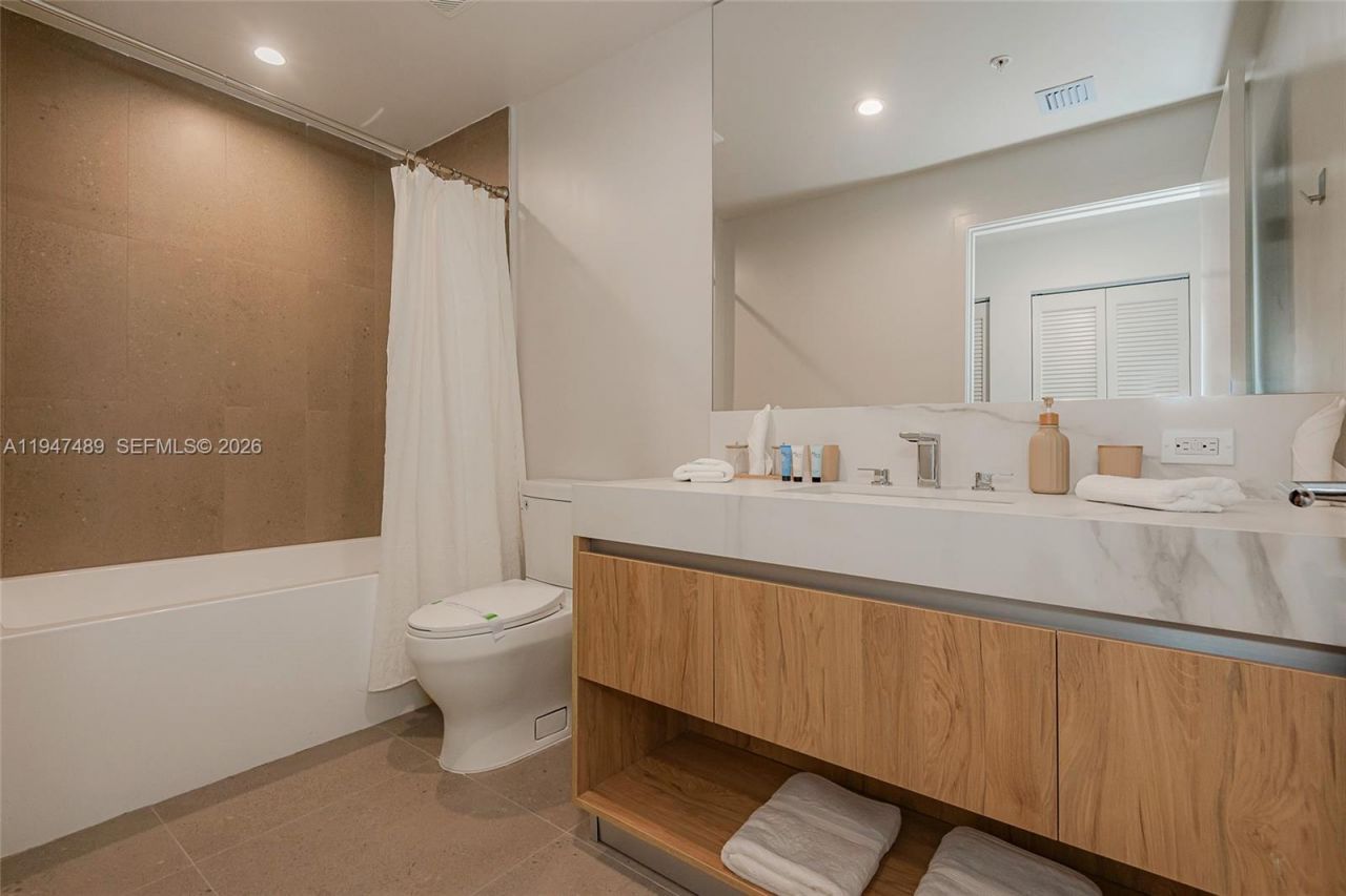 11 NE 6 St , Unit 814, Miami, FL 33132 Photo