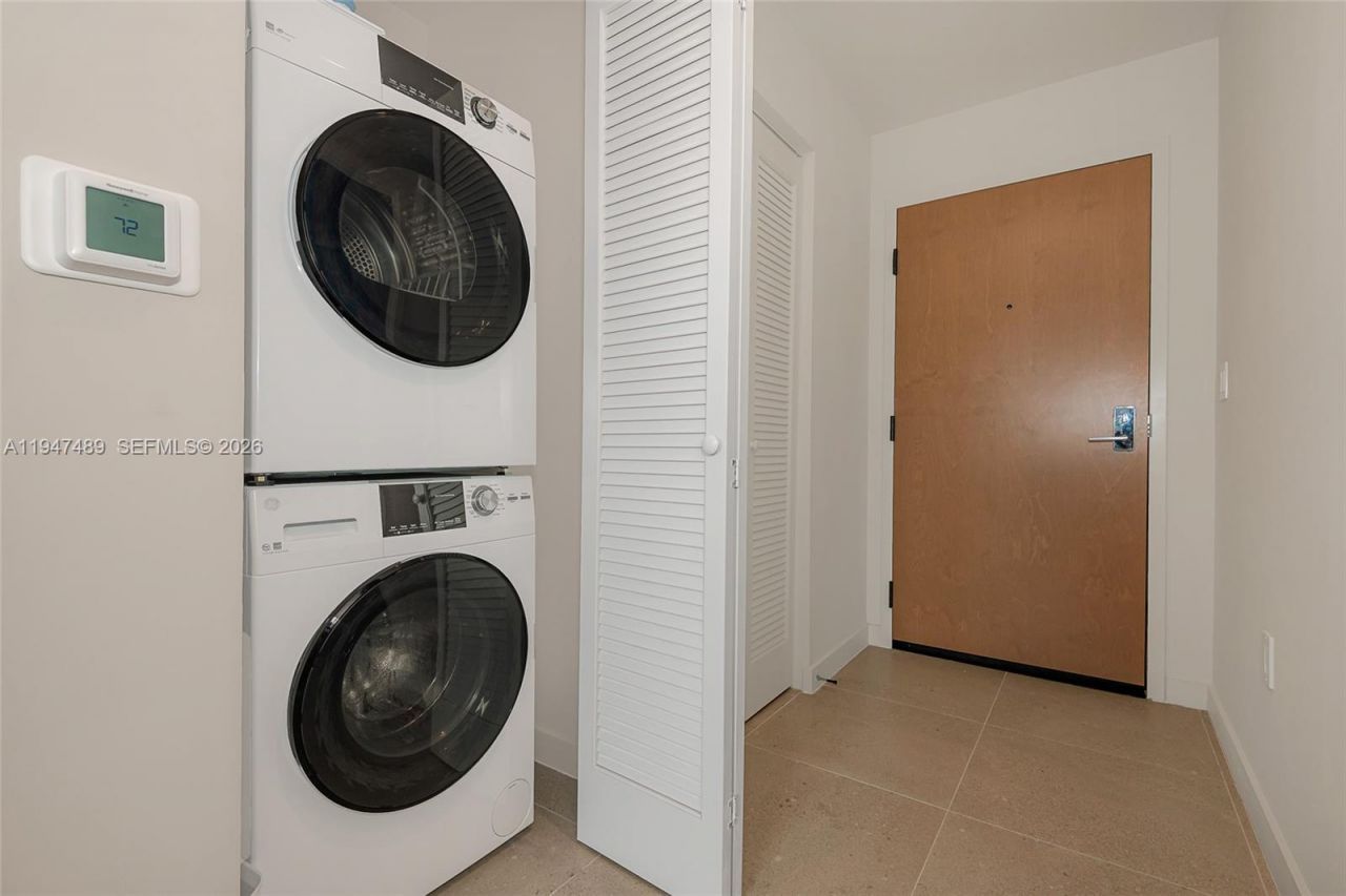 11 NE 6 St , Unit 814, Miami, FL 33132 Photo