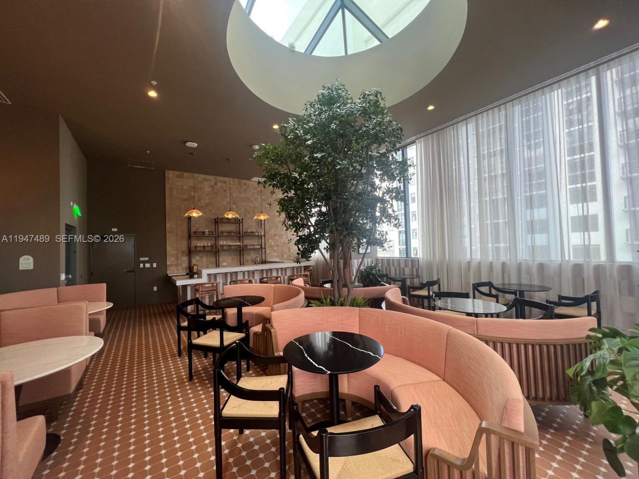 11 NE 6 St , Unit 814, Miami, FL 33132 Photo