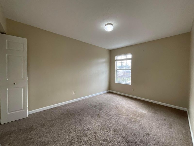 242 Monarch Drive, Pataskala, OH 43062 Photo 12