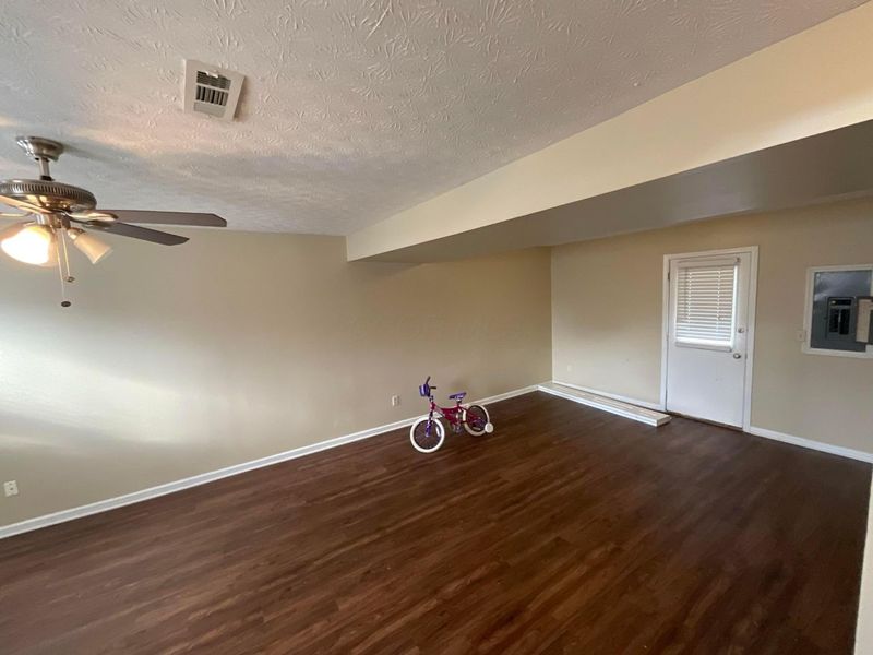 242 Monarch Drive, Pataskala, OH 43062 Photo 3