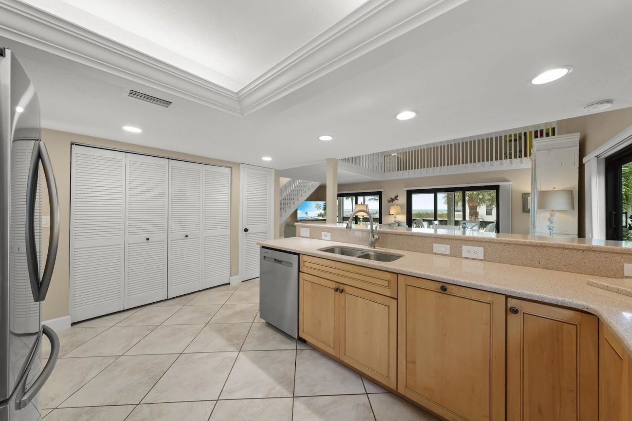 Beach Home, Unit 6, Captiva, FL 33924 Photo