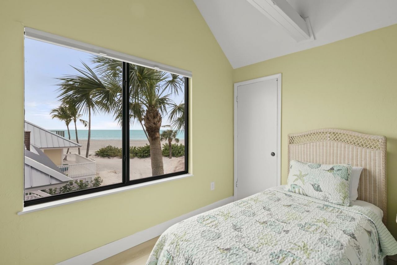 Beach Home, Unit 6, Captiva, FL 33924 Photo