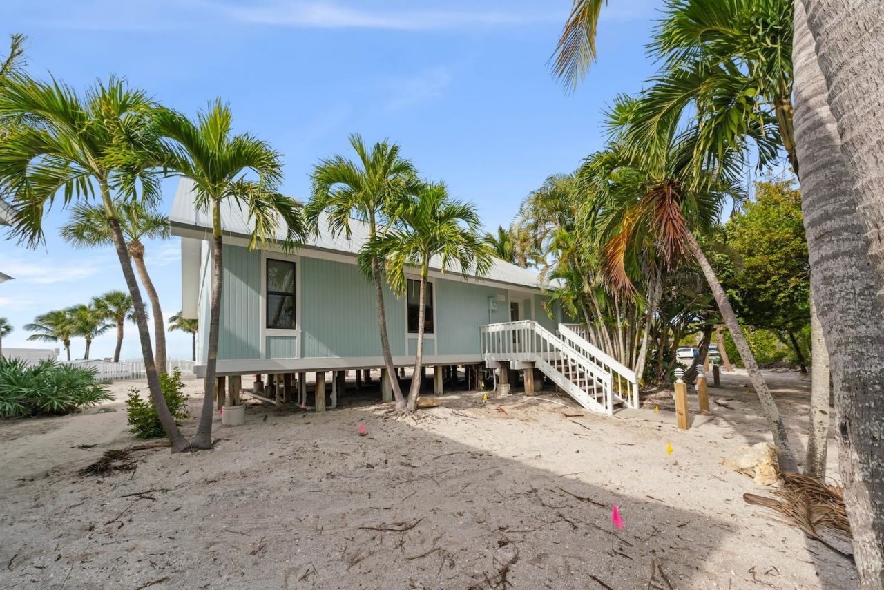 Beach Home, Unit 6, Captiva, FL 33924 Photo