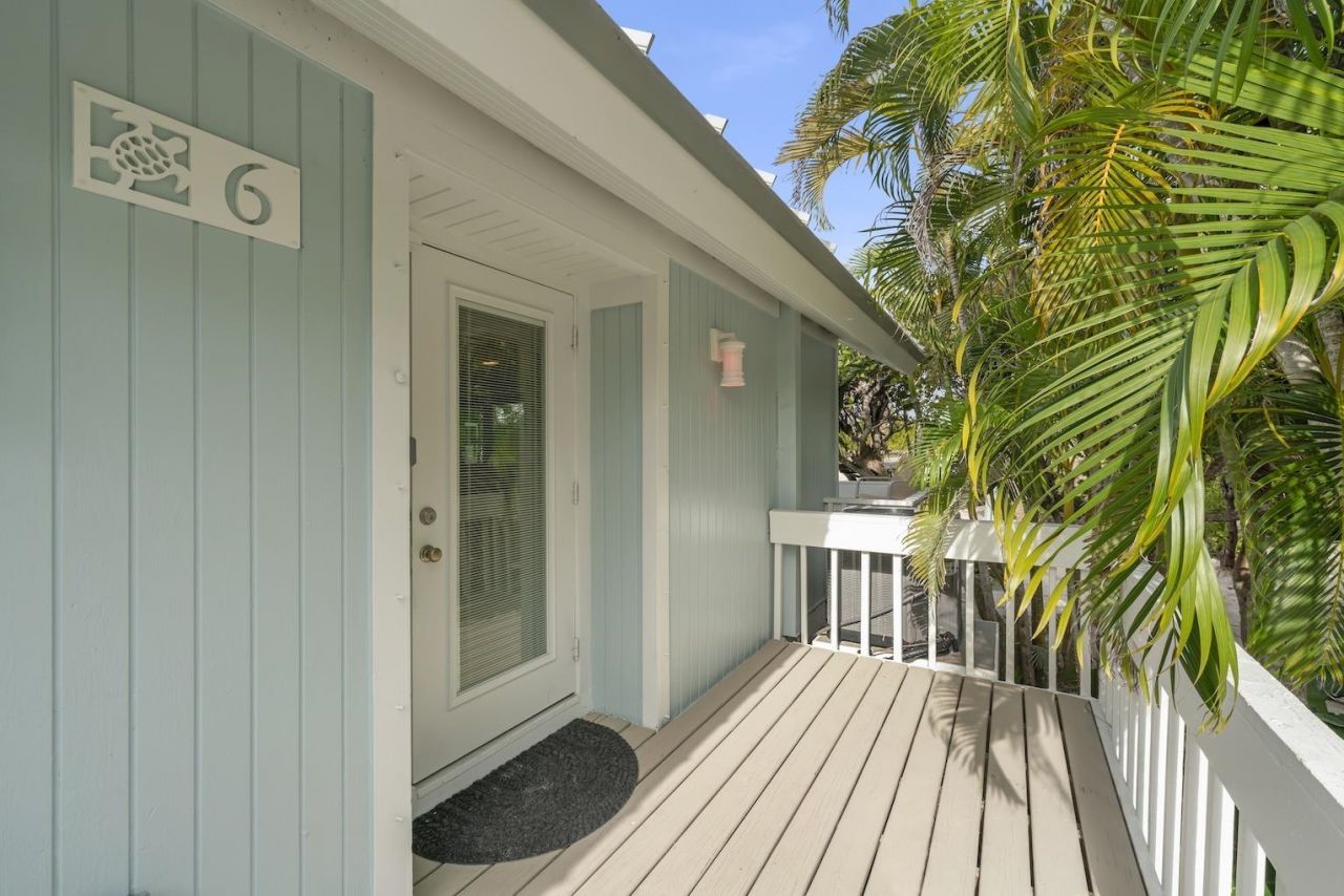 Beach Home, Unit 6, Captiva, FL 33924 Photo