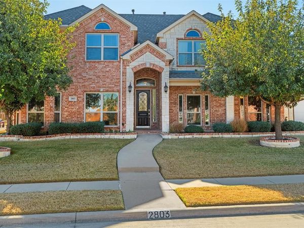 2803 Pino, Grand Prairie, TX 75054