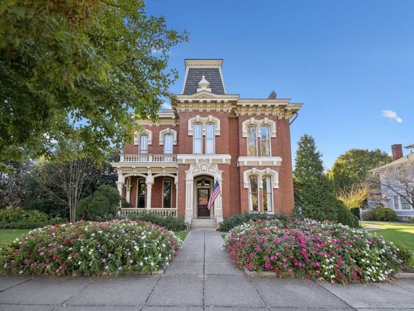 214 3rd Ave S, Franklin, TN 37064