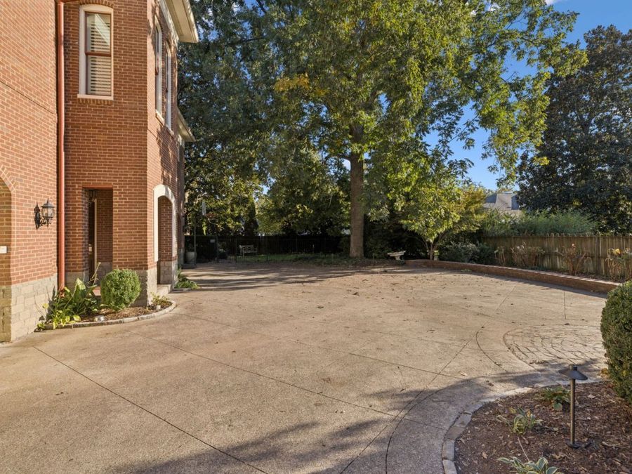 Property Image 93