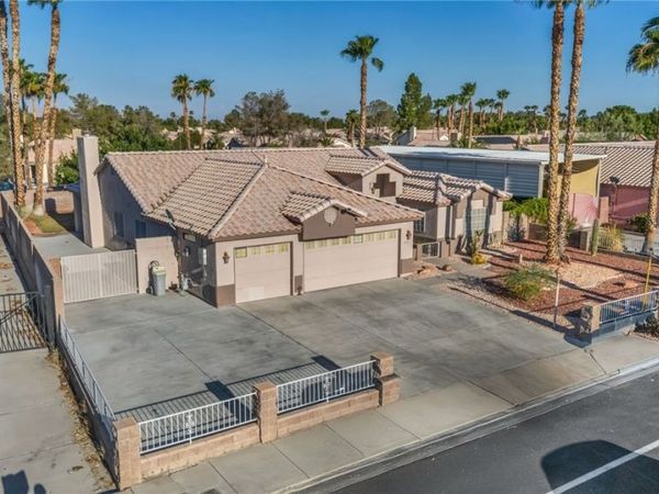 3757 N Torrey Pines Drive, Las Vegas, NV 89108