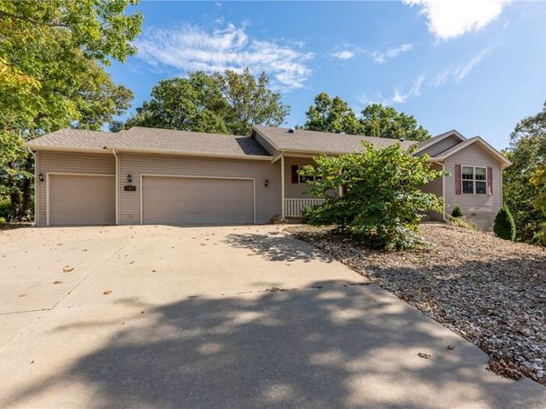 1 Portland Circle, Bella Vista, AR 72714