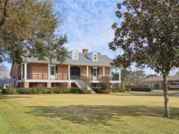 67 ELMWOOD Drive, Destrehan, LA 70047