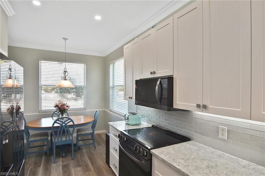 10275 Bismark Palm Way, Unit 1111, Fort Myers, FL 33966 Photo