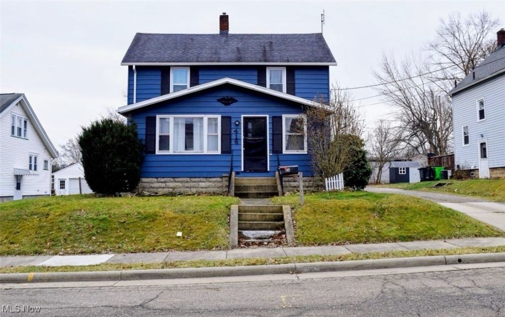 416 Adena Street Ne, North Canton, OH 44720 Main Photo
