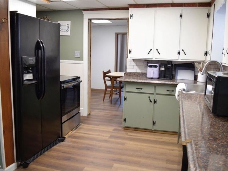 416 Adena Street NE, North Canton, OH 44720 Photo 7