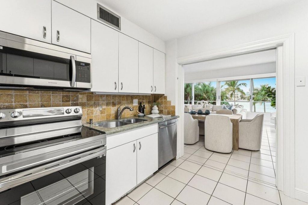 44 Cocoanut Row, Unit 120b, Palm Beach, FL 33480 Photo