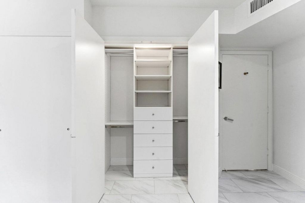 44 Cocoanut Row, Unit 120b, Palm Beach, FL 33480 Photo