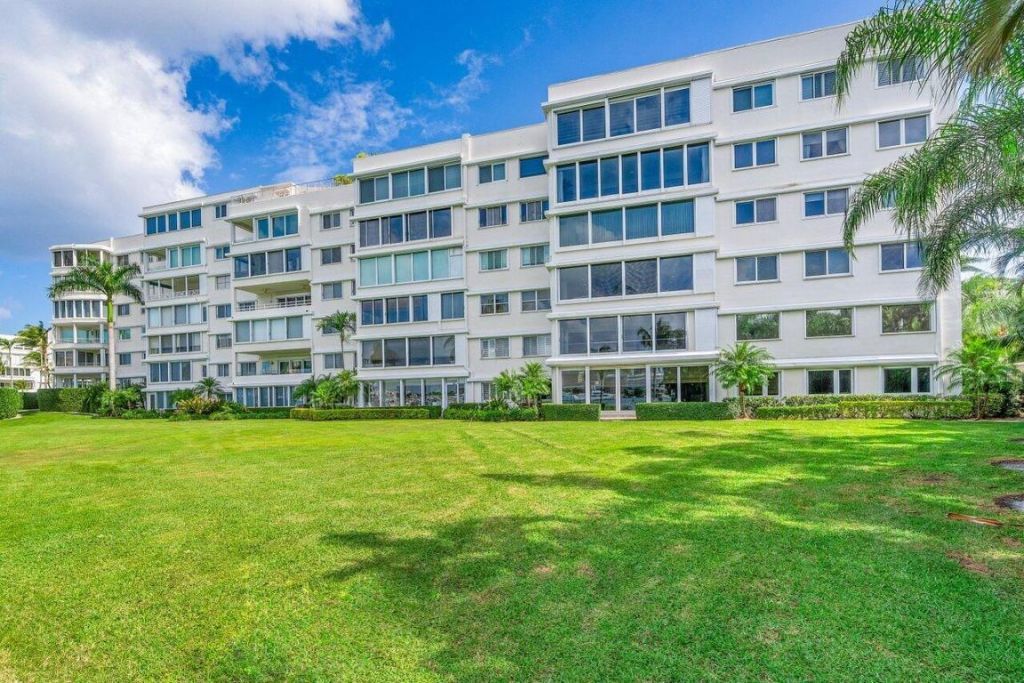 44 Cocoanut Row, Unit 120b, Palm Beach, FL 33480 Photo