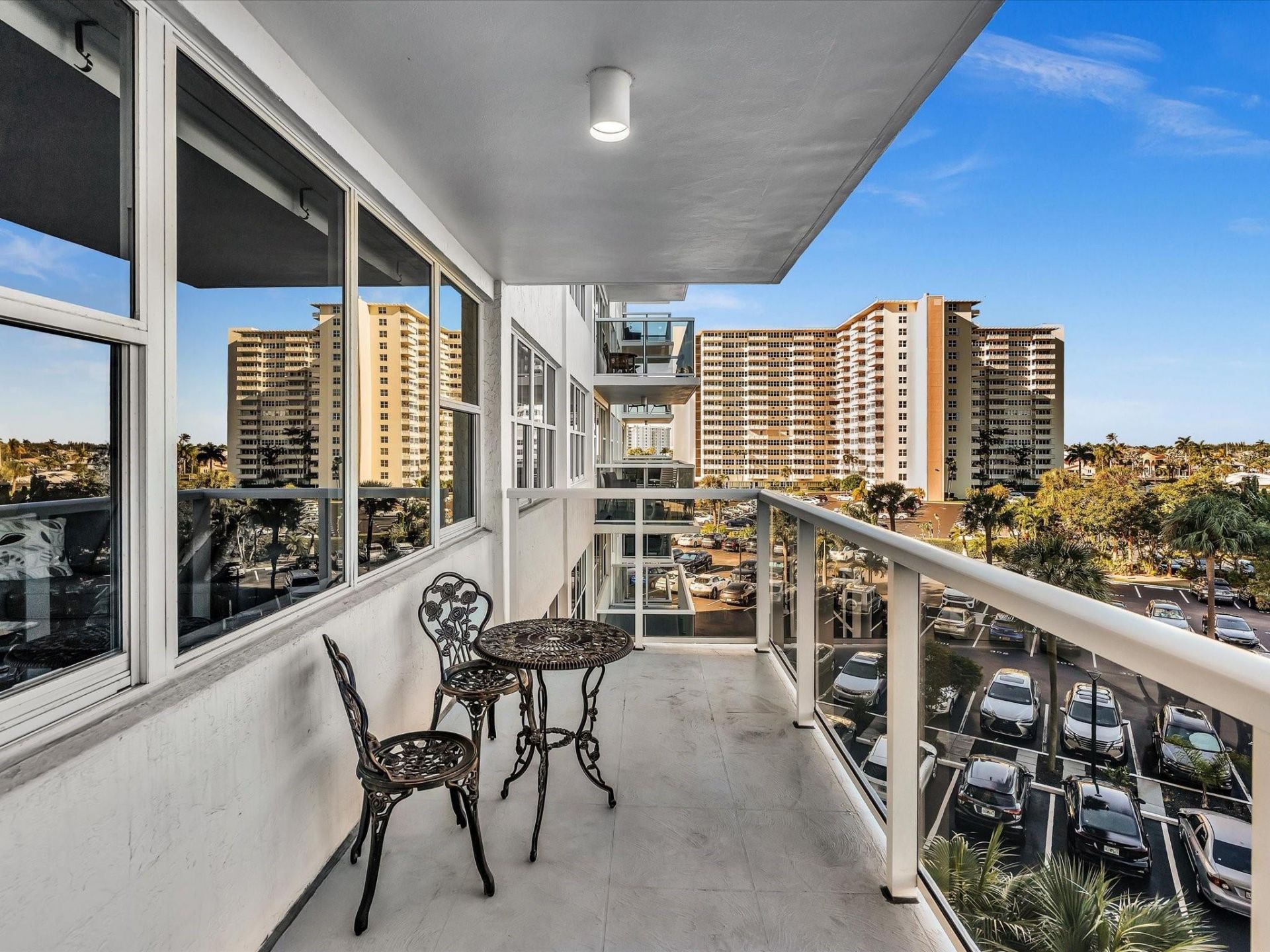 3300 NE 36th Street, Unit 403, Fort Lauderdale, FL 33308 Photo