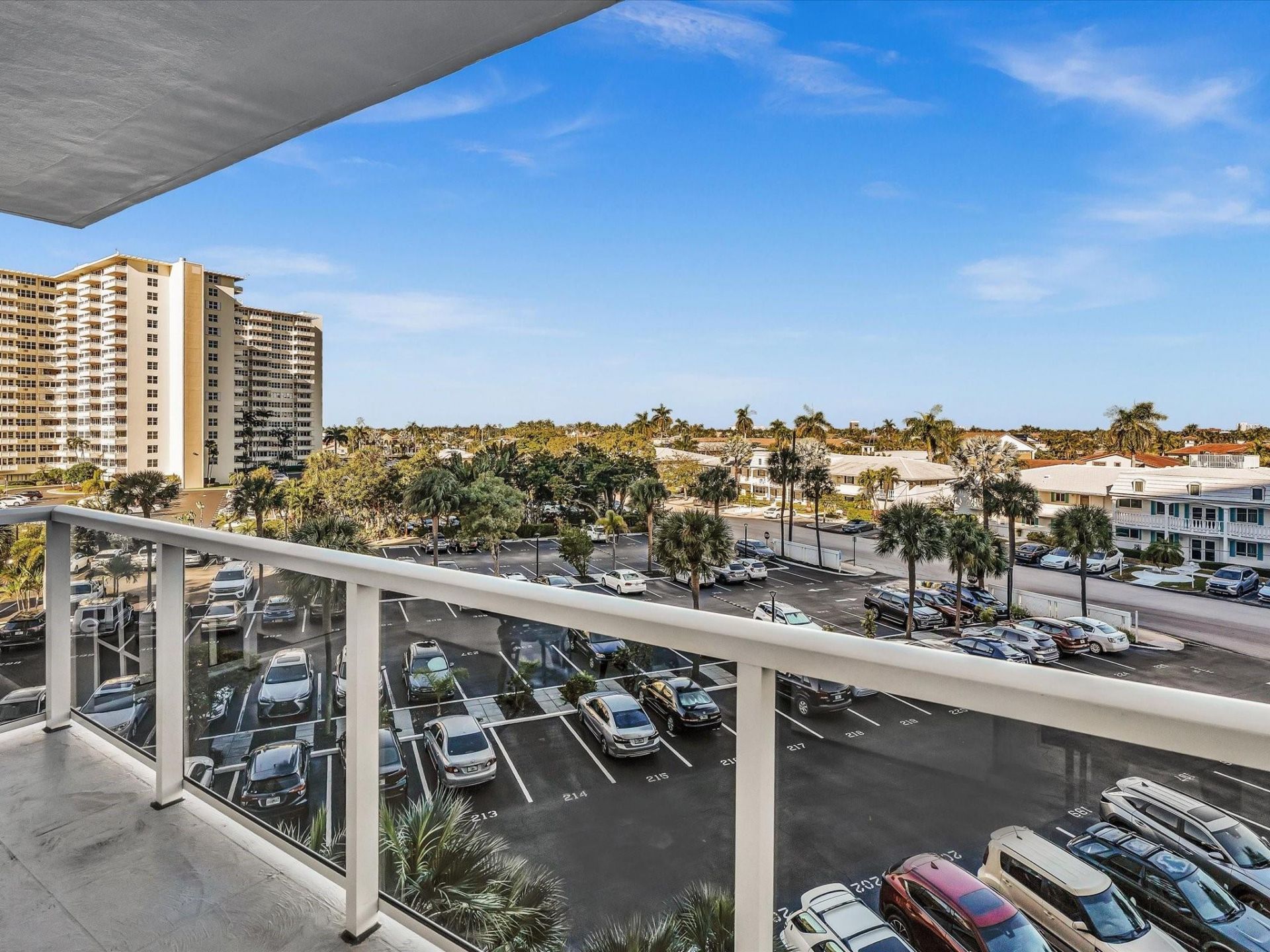 3300 NE 36th Street, Unit 403, Fort Lauderdale, FL 33308 Photo