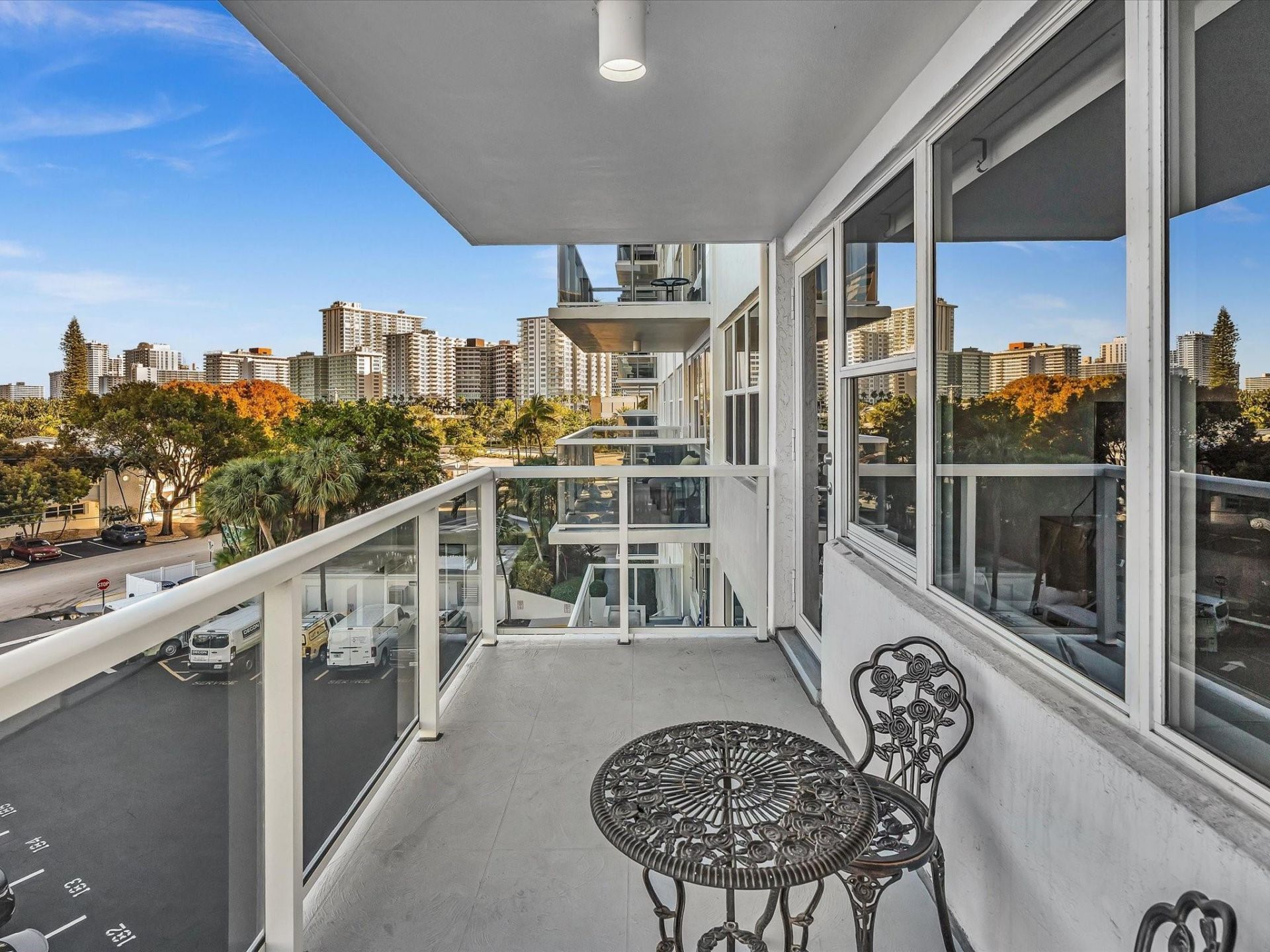 3300 NE 36th Street, Unit 403, Fort Lauderdale, FL 33308 Photo