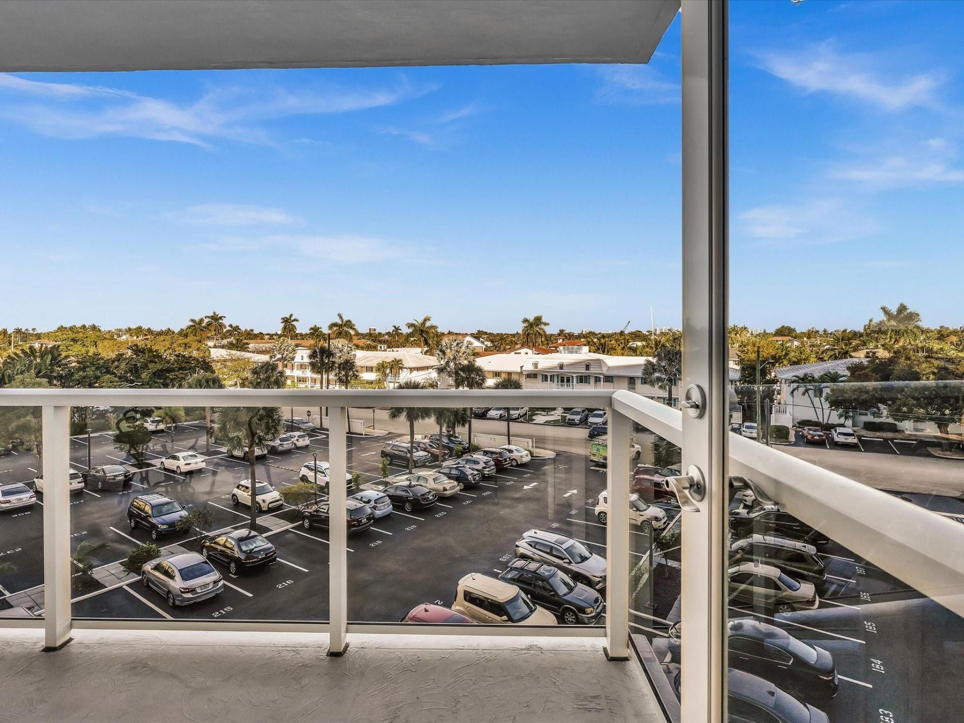 3300 NE 36th Street, Unit 403, Fort Lauderdale, FL 33308 Photo