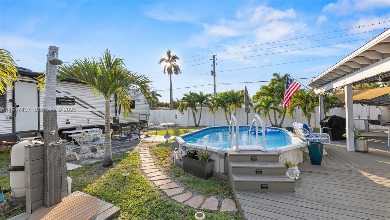 117 SW 6th St, Hallandale Beach, FL 33009 Photo