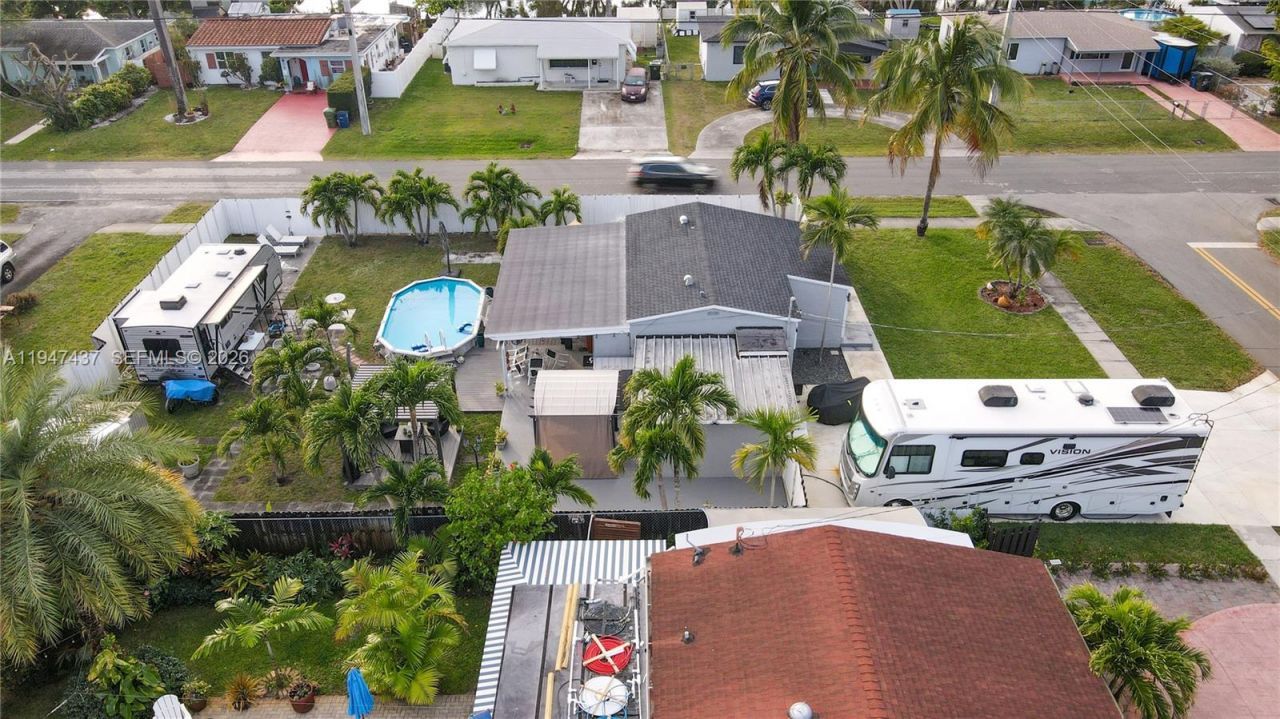 117 SW 6th St, Hallandale Beach, FL 33009 Photo