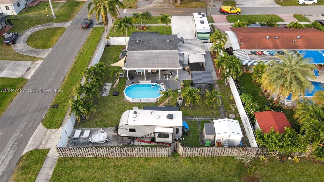 117 SW 6th St, Hallandale Beach, FL 33009 Photo