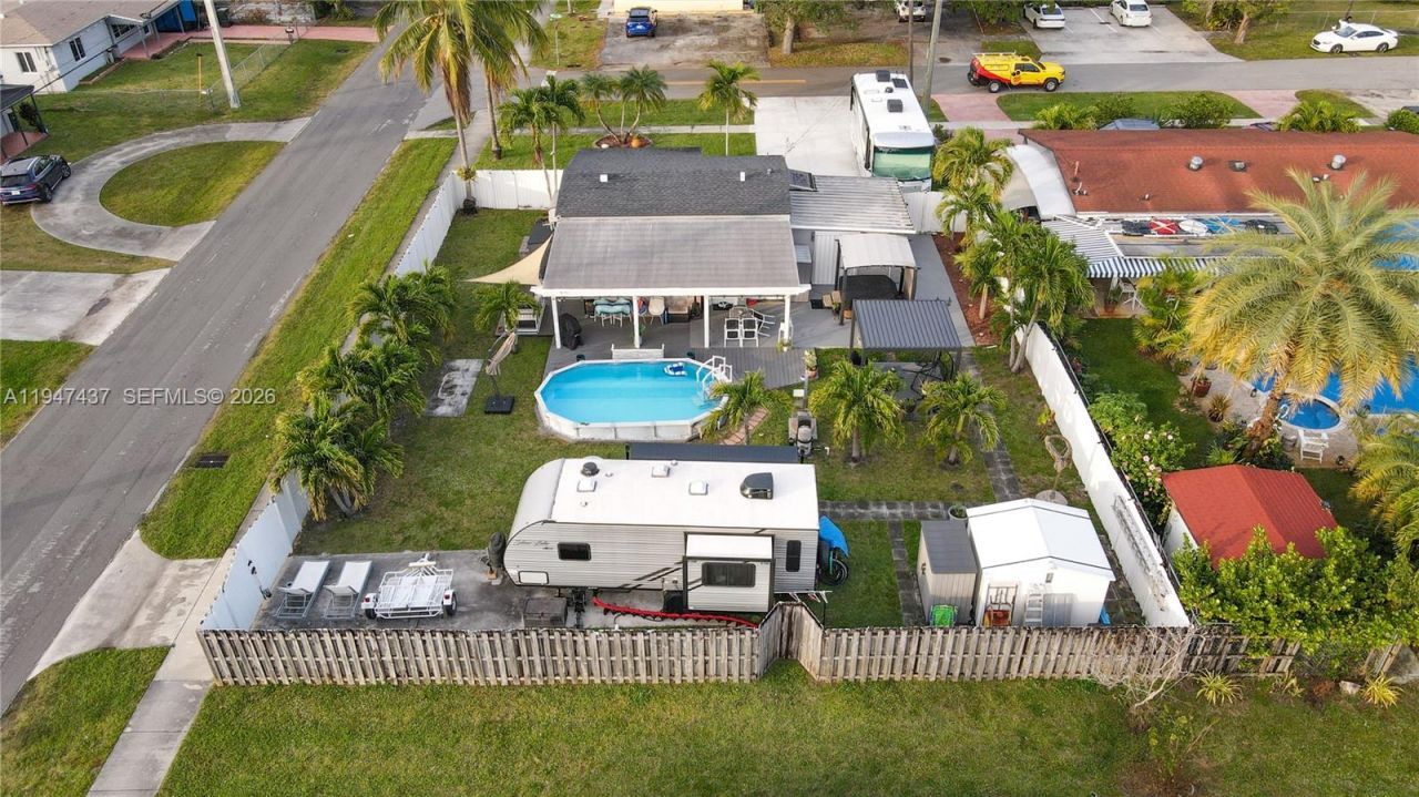 117 SW 6th St, Hallandale Beach, FL 33009 Photo