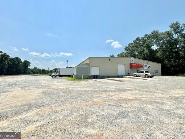 400 W Carver Street, Mount Vernon, GA 30445