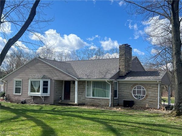 240 Warner Road, Hubbard, OH 44425