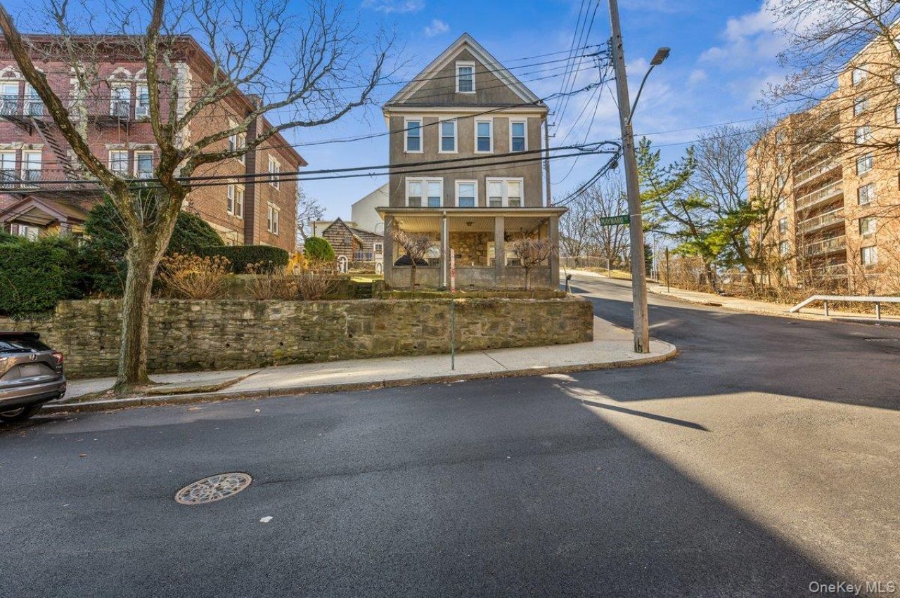 28 Maynard Street, Tuckahoe, NY 10707 Main Photo