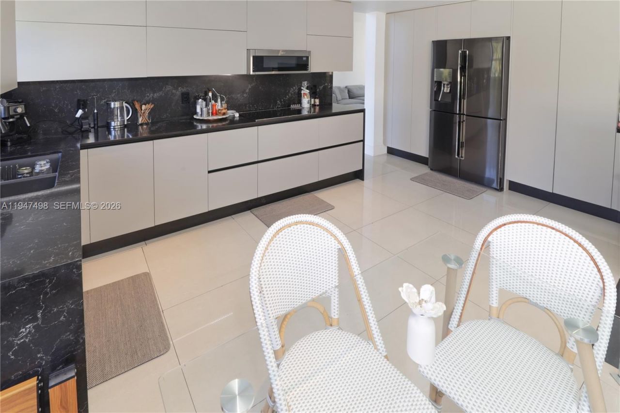 5901 NW 110th Ct, Doral, FL 33178 Photo