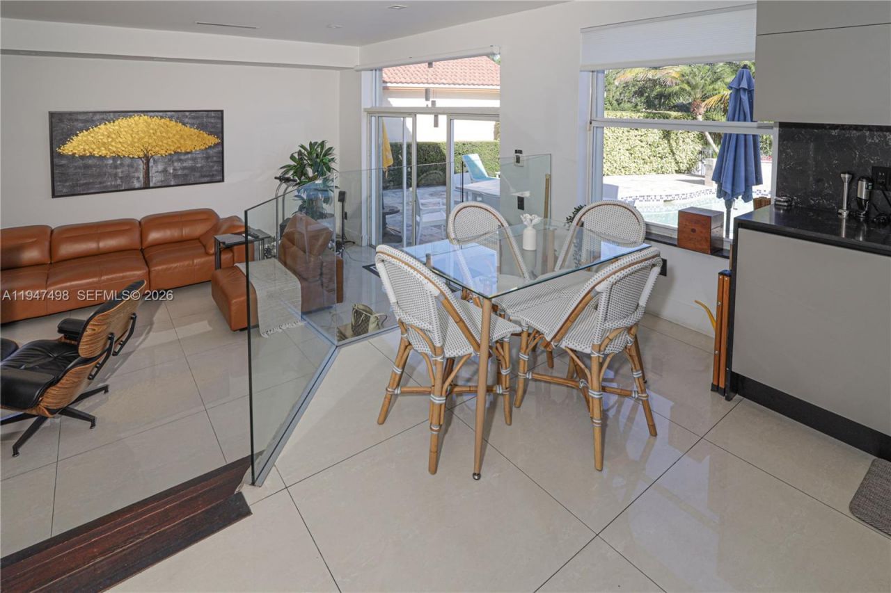 5901 NW 110th Ct, Doral, FL 33178 Photo