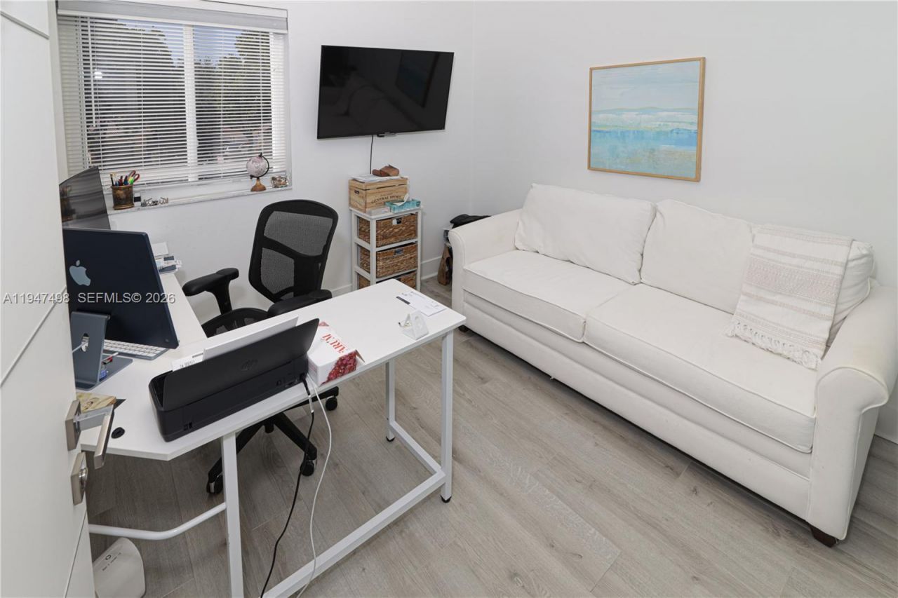 5901 NW 110th Ct, Doral, FL 33178 Photo