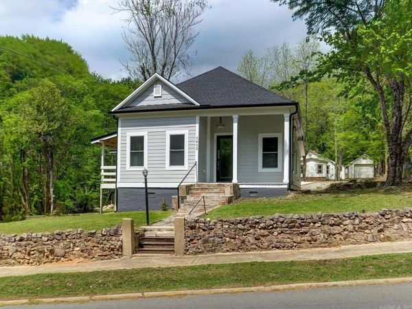 1612 W Grand Ave, Hot Springs, AR 71901