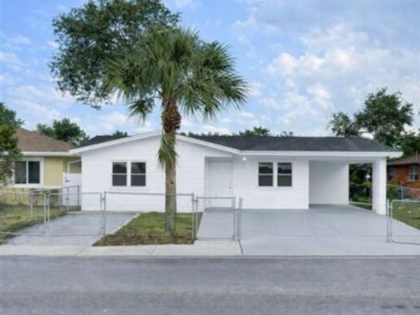 2840 NW 8th Street, Fort Lauderdale, FL 33311