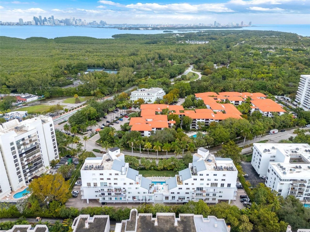 50 Ocean Lane Dr, Unit 108, Key Biscayne, FL 33149 Photo