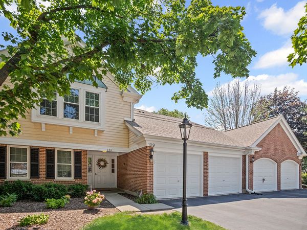 109 Rob Roy Lane, Unit C, Prospect Heights, IL 60070