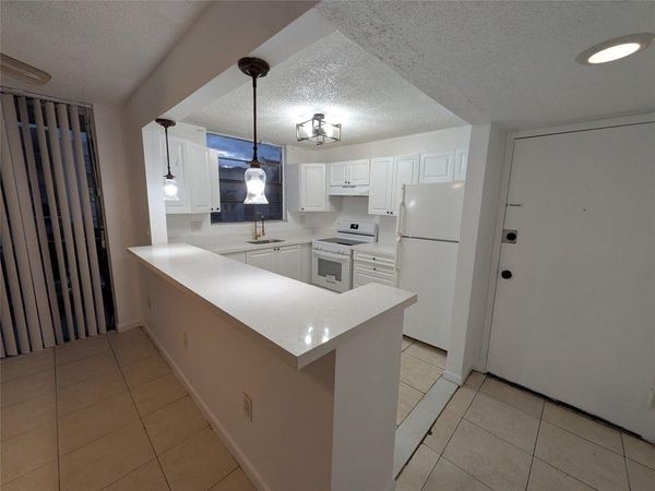 1788 NW 55th Avenue, Unit 204, Lauderhill, FL 33313