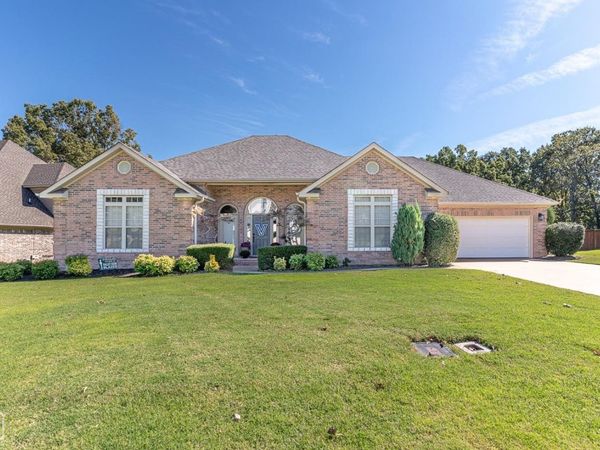 1209 Layman Drive, Jonesboro, AR 72404