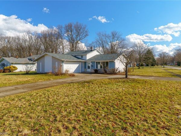 8671 Ashwood Drive, Strongsville, OH 44149