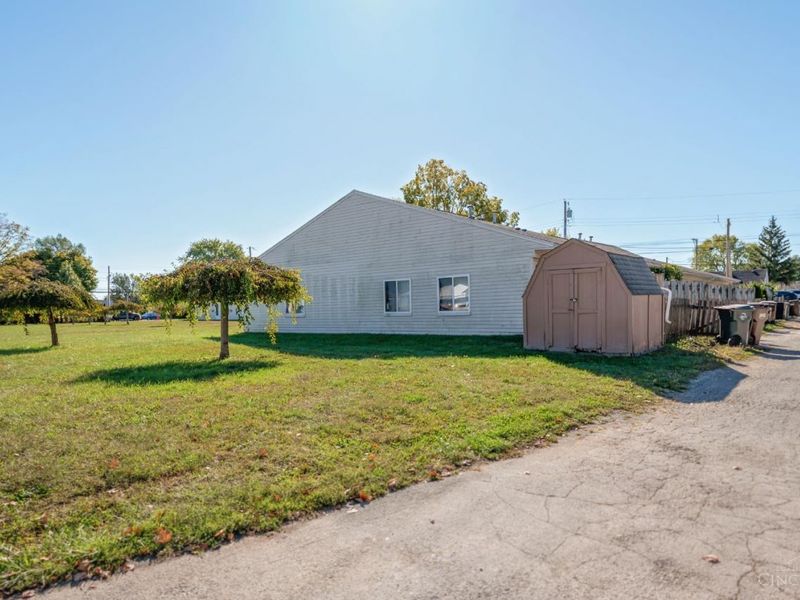 101 Maple Gardens Drive, Union, OH 45322 Photo 16